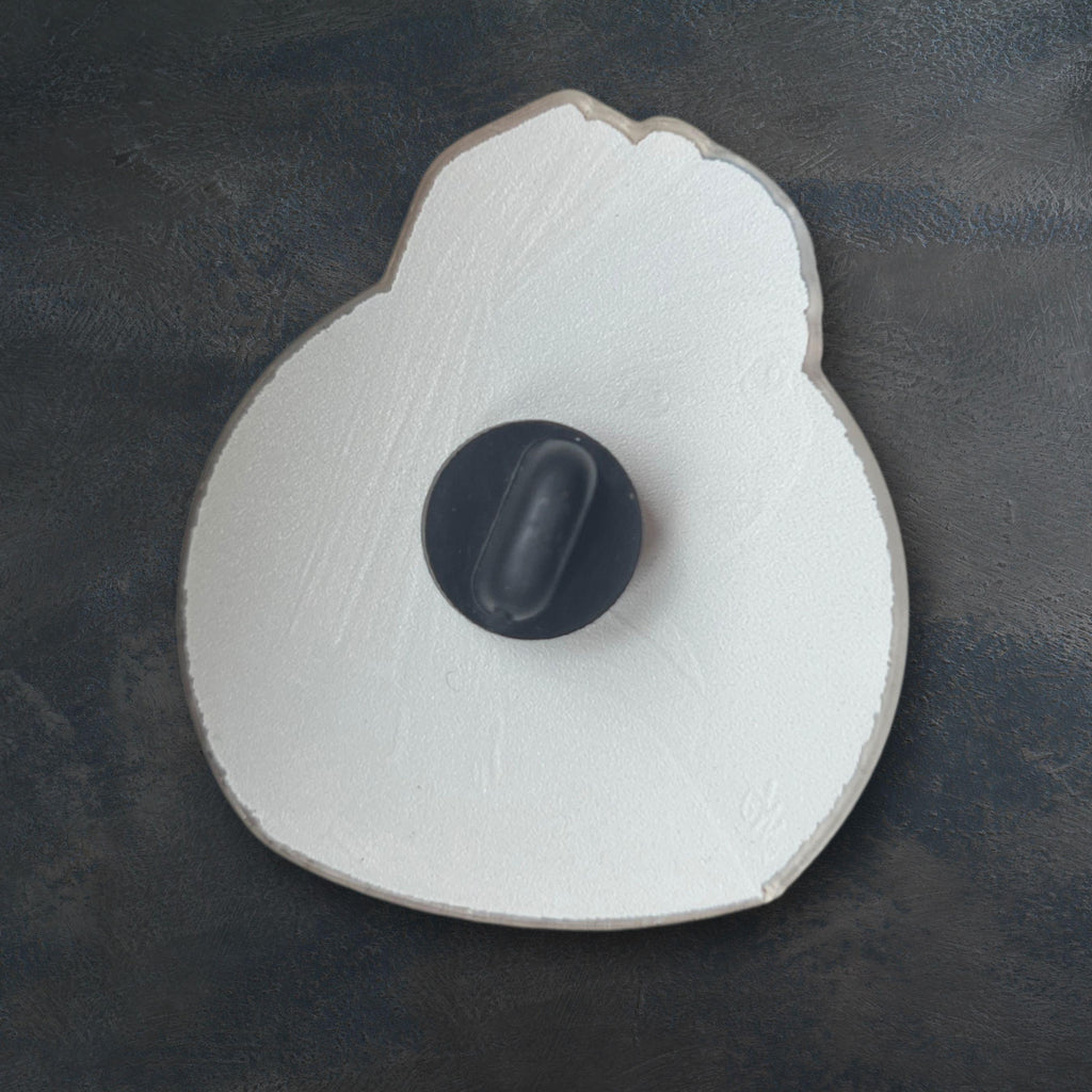 Girl with Pearl Earring Illustration Acrylic Pin Vermeer Art Lover Gift Idea For Teacher Fashion Pin Museum Quality Art Piece Classic Style